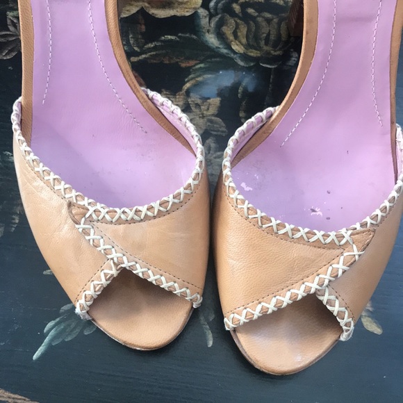 BCBG MAX AZRIA 4 inch high heels 8.5 - Picture 7 of 11